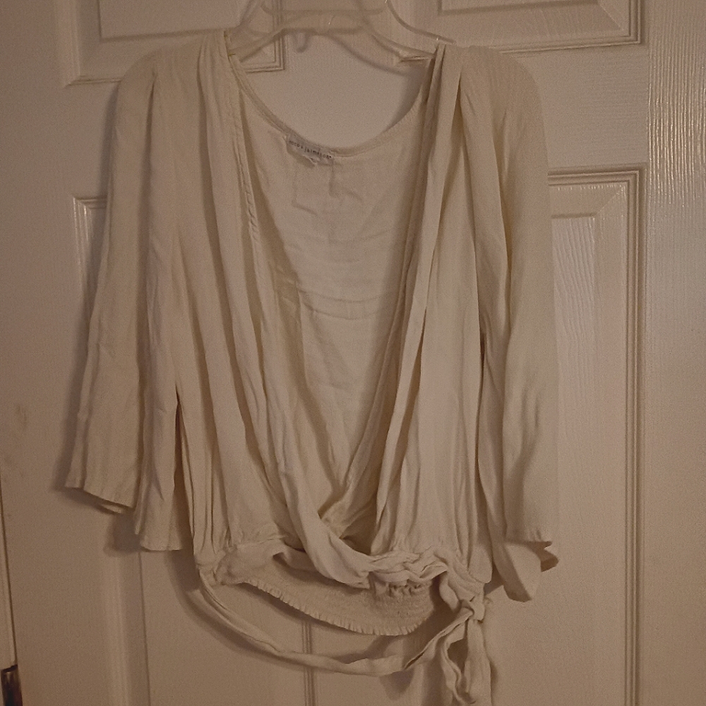 Midriff top with a V shaped front